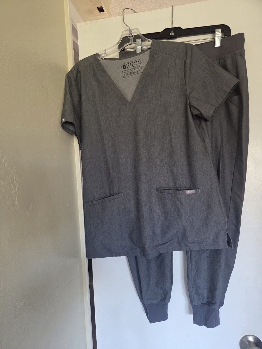 Figs Scrub Set Gray Color